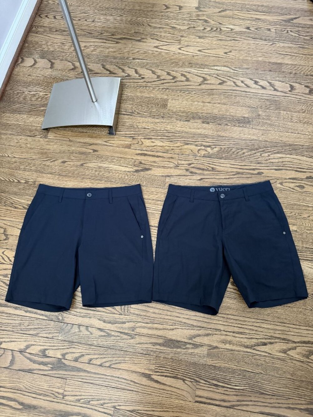 BUNDLE Vuori Mens navy shorts excellent condition size 32